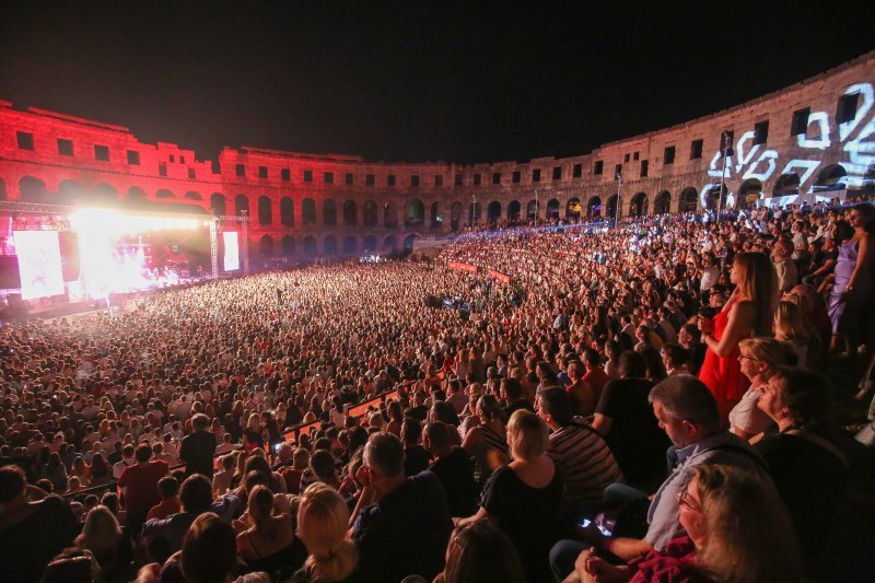 Koncert Parnog valjka u Puli