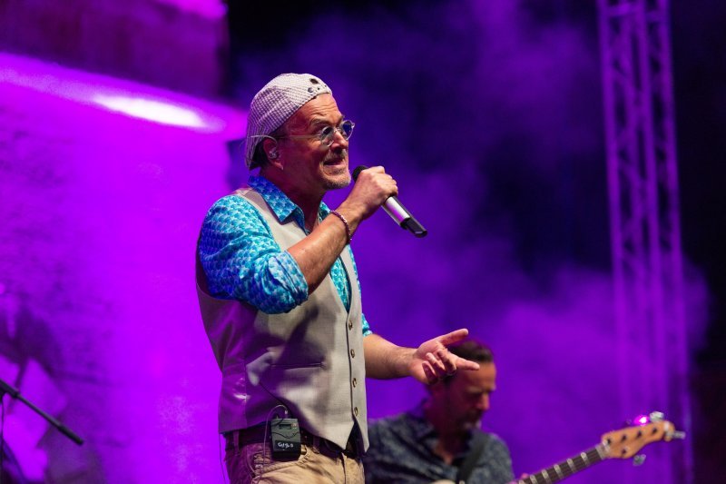 Gibonni i Matija Dedić na jazz koncertu za Olivera Dragojevića