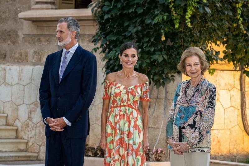 Kraljica Letizia, kraljica Sofia i kralj Felipe IV