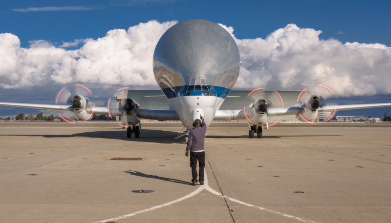 Super Guppy spreman za let