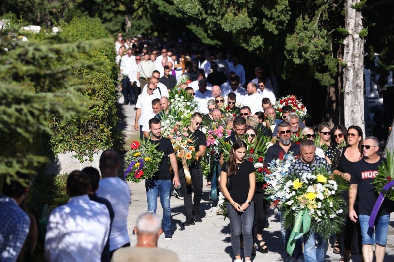 Posljednji ispraćaj Milana Livaje, preminulog oca nogometaša Hajduka Marka Livaje