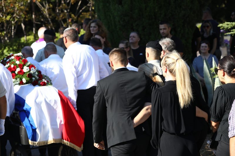 Posljednji ispraćaj Milana Livaje, preminulog oca nogometaša Hajduka Marka Livaje
