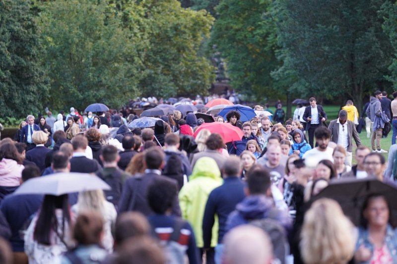 Okupljanje ispred Buckinghamske palače