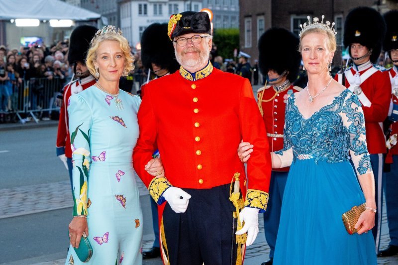 princeza Alexandra of Sayn-Wittgenstein-Berleburg, grofica Ahlefeldt-Laurvig-Bille, Count Michael Ahlefeldt-Laurvig-Bille i princeza Nathalie of Sayn-Wittgenstein-Berleburg