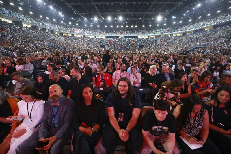 2Cellos u Areni održali posljednji nastup