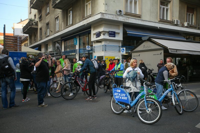 Gradonačelnik Tomislav Tomašević sa zamjenicima na Zagrebačkoj žbici