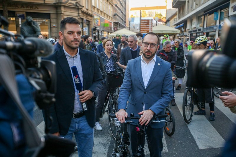 Gradonačelnik Tomislav Tomašević sa zamjenicima na Zagrebačkoj žbici