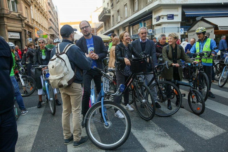 Gradonačelnik Tomislav Tomašević sa zamjenicima na Zagrebačkoj žbici