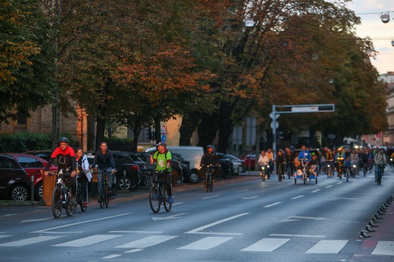 Gradonačelnik Tomislav Tomašević sa zamjenicima na Zagrebačkoj žbici