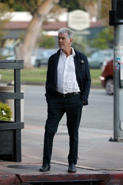 Pierce Brosnan sa suprugom Keely Shay Smith