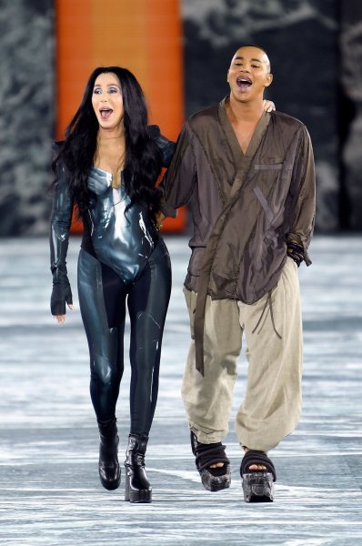 Cher i Olivier Rousteing