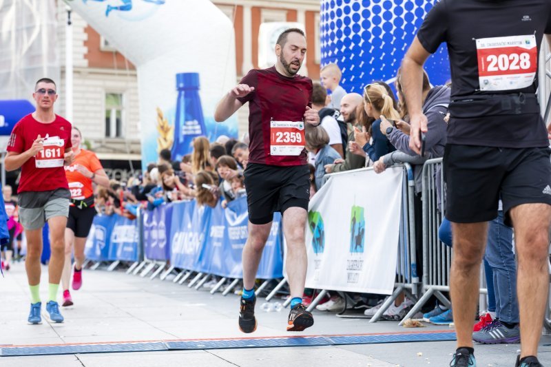 Gradonačelnik Zagreba Tomislav Tomašević sudjelovao u Zagrebačkom maratonu