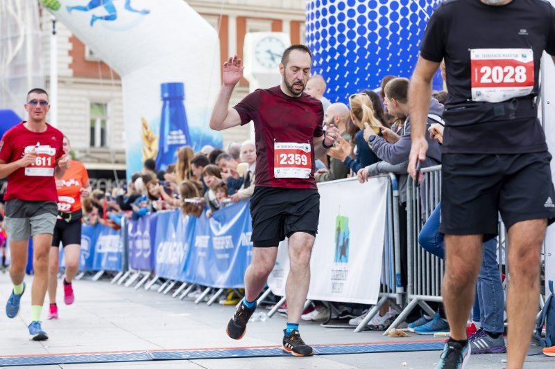 Gradonačelnik Zagreba Tomislav Tomašević sudjelovao u Zagrebačkom maratonu