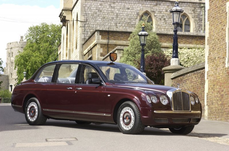 Bentley State Limousine