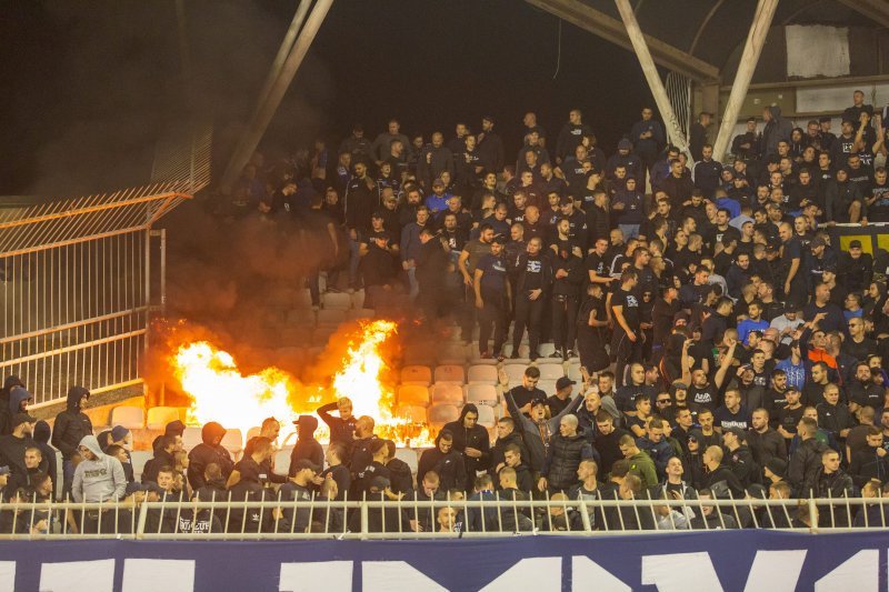 Hajduk - Dinamo, požar