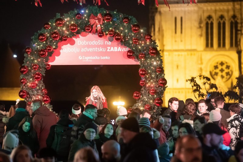 Bas Naš Advent na platou Gradec