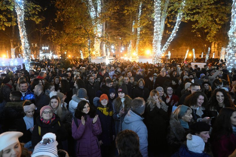 Paljenje lampica na Zrinjevcu