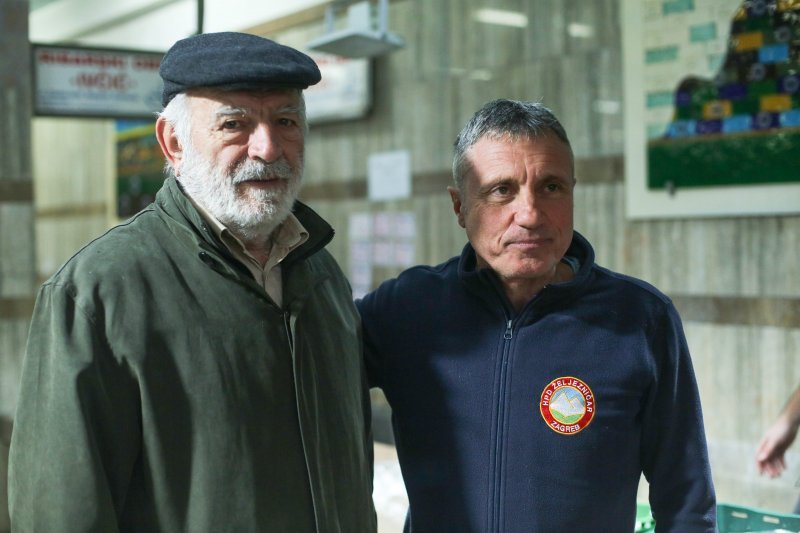 Tihomir Gvardiol, otac Joška Gvardiola u ribarnici na Dolcu