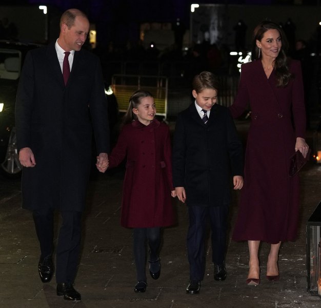 Kate Middleton i princ William s princezom Charlotte i princom Georgeom