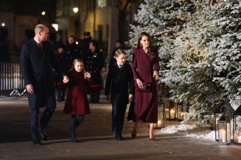 Kate Middleton i princ William s princezom Charlotte i princom Georgeom