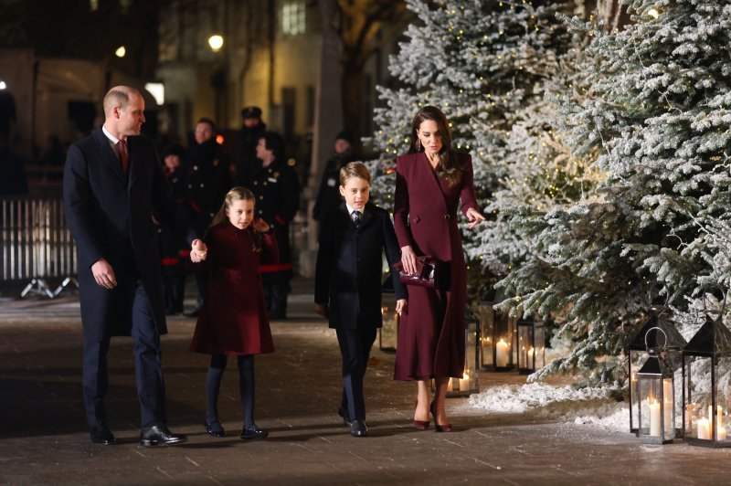 Kate Middleton i princ William s princezom Charlotte i princom Georgeom