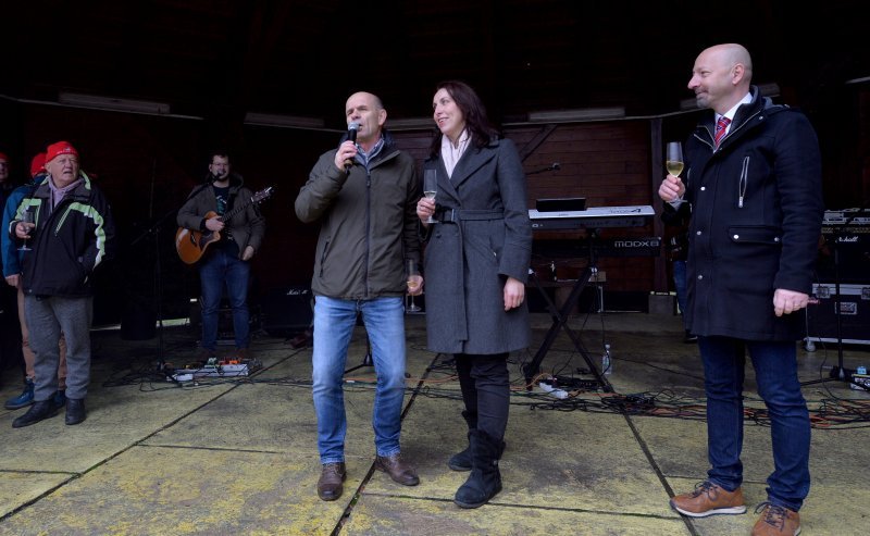 Tradicionalni podnevni ispraćaj stare i doček nove godine u Fužinama (2)