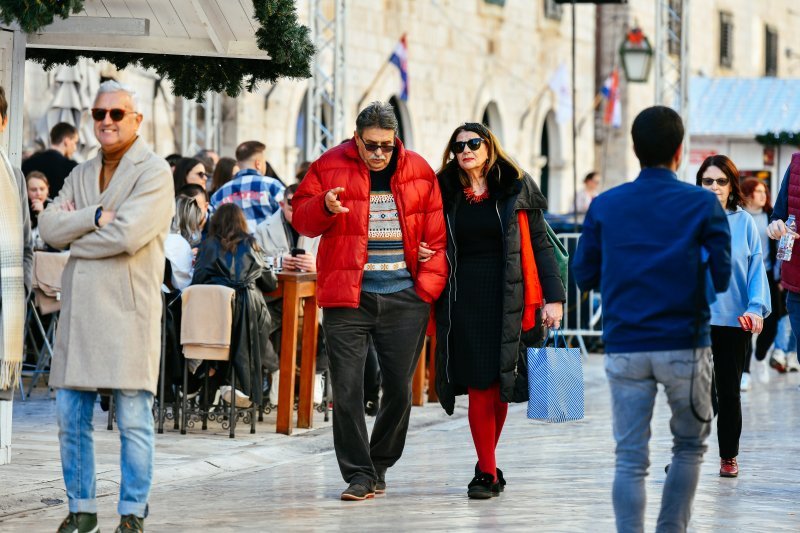 Novogodišnja špica na Stradunu