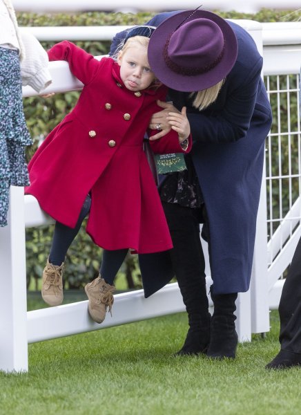 Lena i Mia Tindall