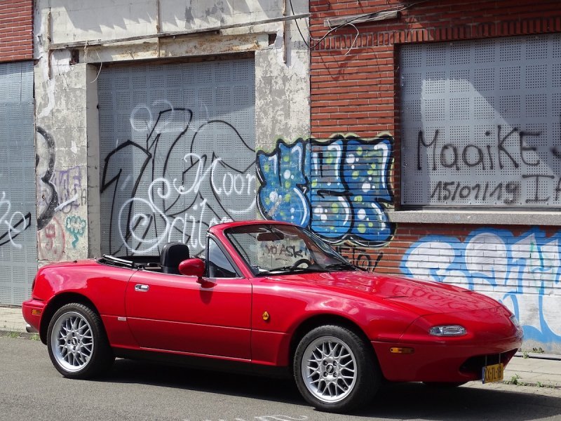 Mazda Miata MX-5 (NA)