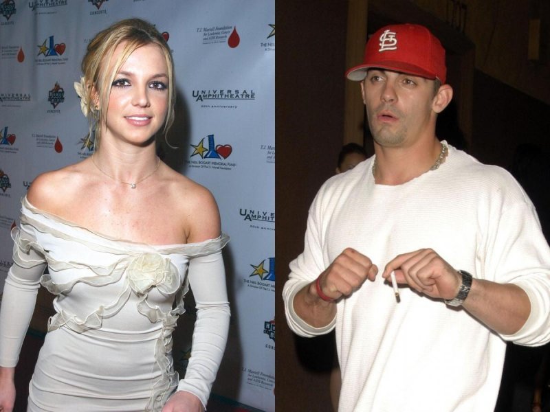 Britney Spears & Jason Alexander: 55 sati