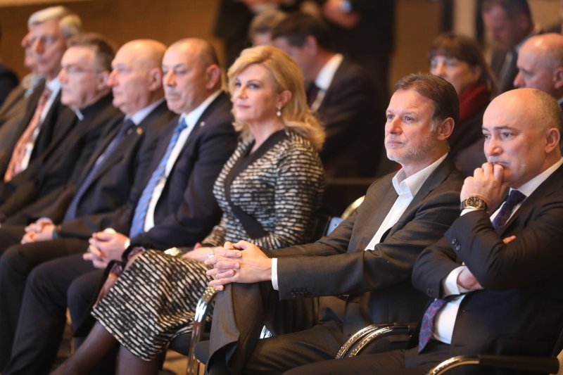 Josip Bozanić, Miroslav Šeparović, Tomo Medved, Kolinda Grabar Kitarović, Andrej Plenković i Gordan Jandroković