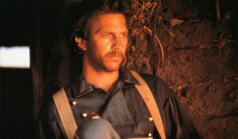 Kevin Costner 1990. - film 'Ples s vukovima'