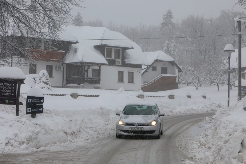 Novi snijeg kod Plitvičkih jezera