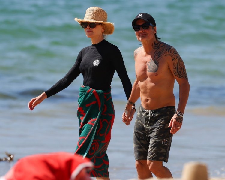 Nicole Kidman i Keith Urban na plaži