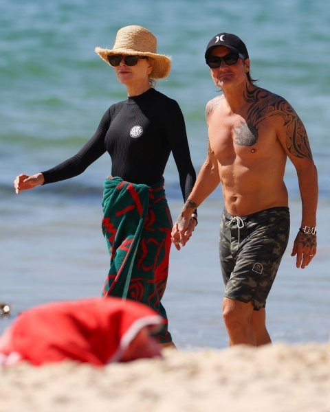 Nicole Kidman i Keith Urban na plaži