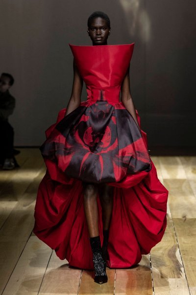 Modna revija kuće Alexander McQueen