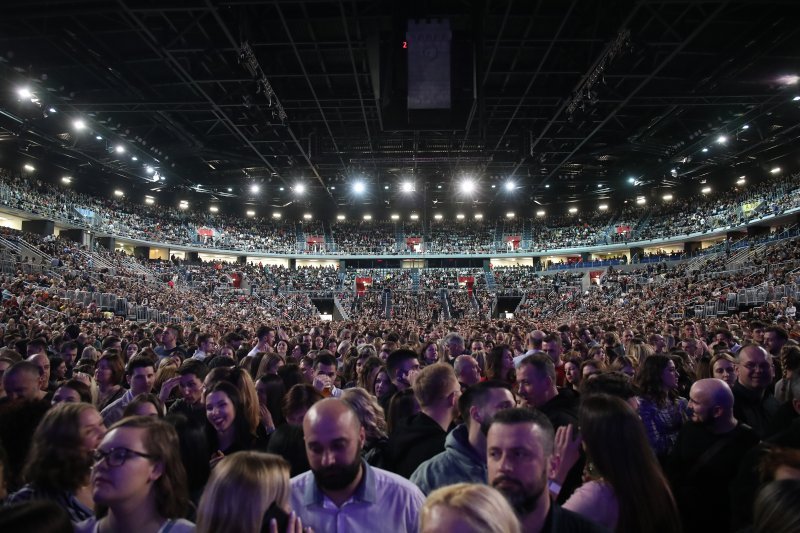 Koncert Gibonnija u prepunoj zagrebačkoj Areni