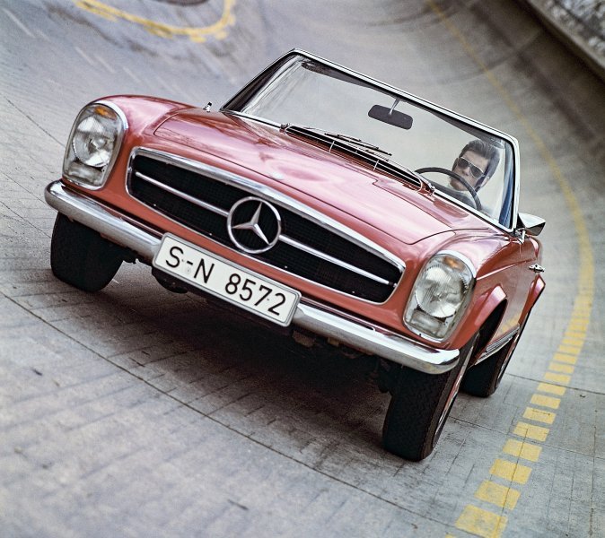 Mercedes-Benz 230 SL 'Pagoda' (W 113)