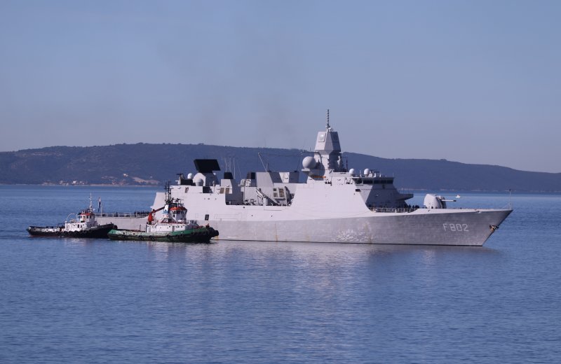 Dolazak nizozemske fregate RM HNLMS De zeven provincien u splitsku luku