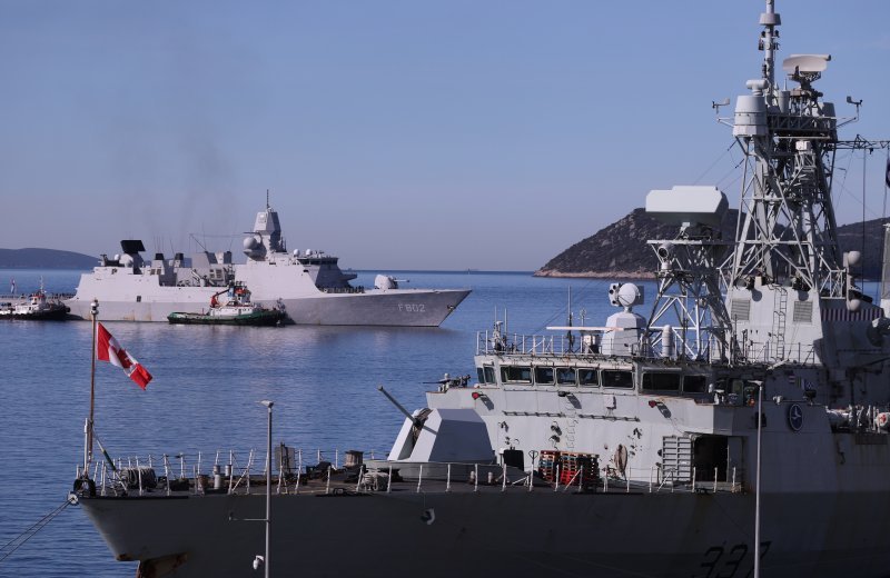 Dolazak nizozemske fregate RM HNLMS De zeven provincien u splitsku luku