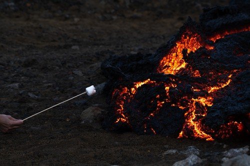 Erupcija vulkana Meradalir na Islandu