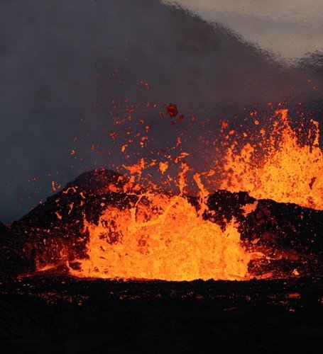 Erupcija vulkana Meradalir na Islandu