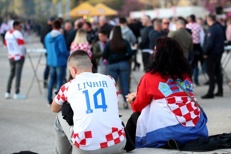 Hrvatski navijači ispred Poljuda