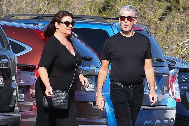 Pierce Brosnan i Keely Shaye Smith