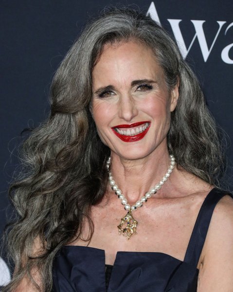 Andie MacDowell (64)