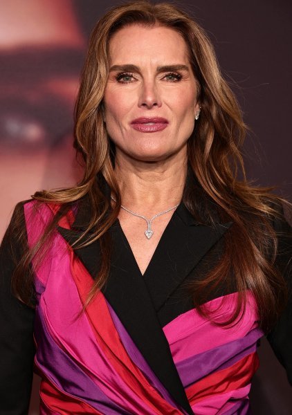 Brooke Shields (57)