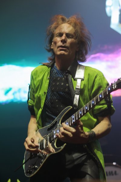 Steve Vai