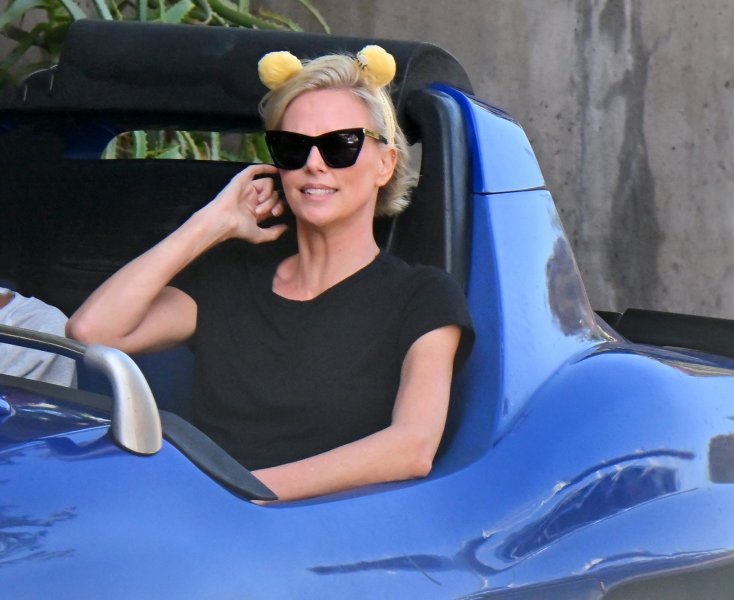 Charlize Theron u Disneylandu