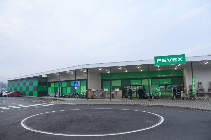 Pevex