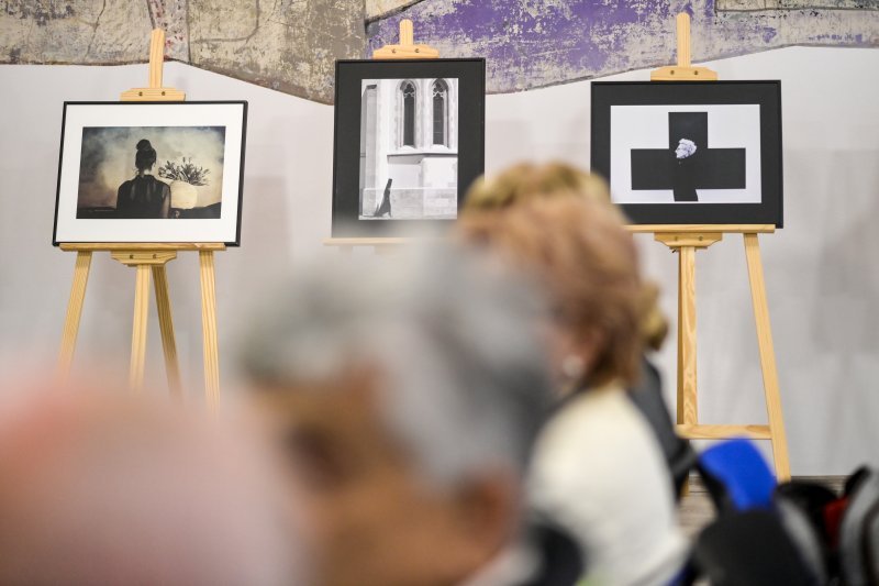 Otvorenje izložbe fotografija dobitnika 'Tošo Dabac' Aleksandra Bonačića i Ognjena Karabegovića